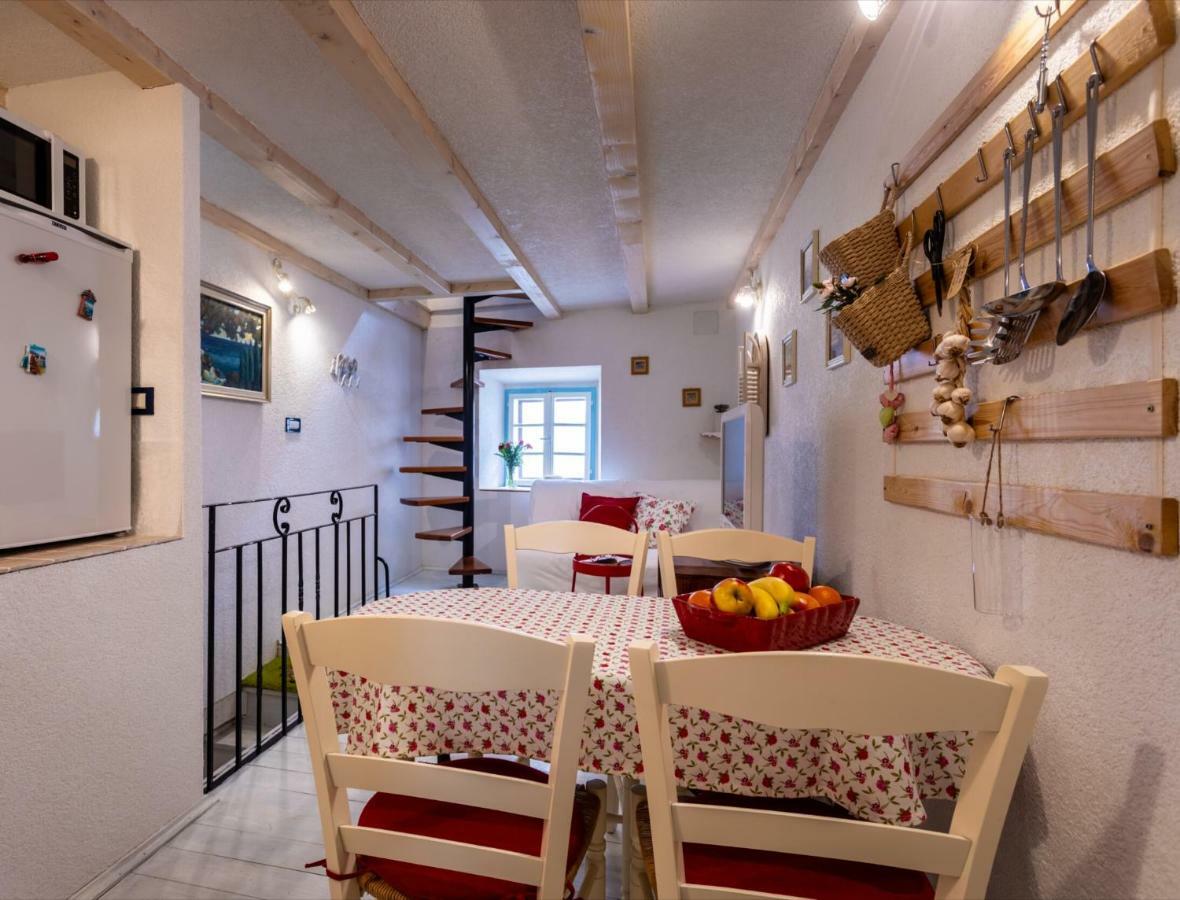 Apartman Valdi Baska  Ngoại thất bức ảnh